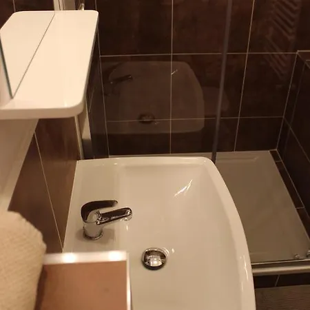 게스트하우스 Upartments